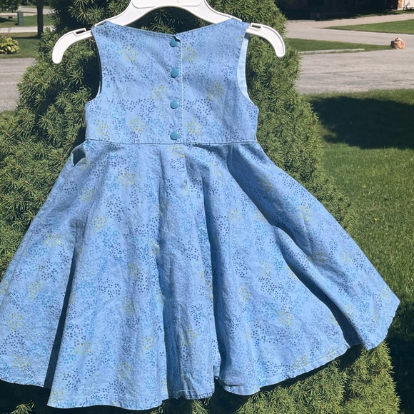 Summer dress - Picture 3 of 3